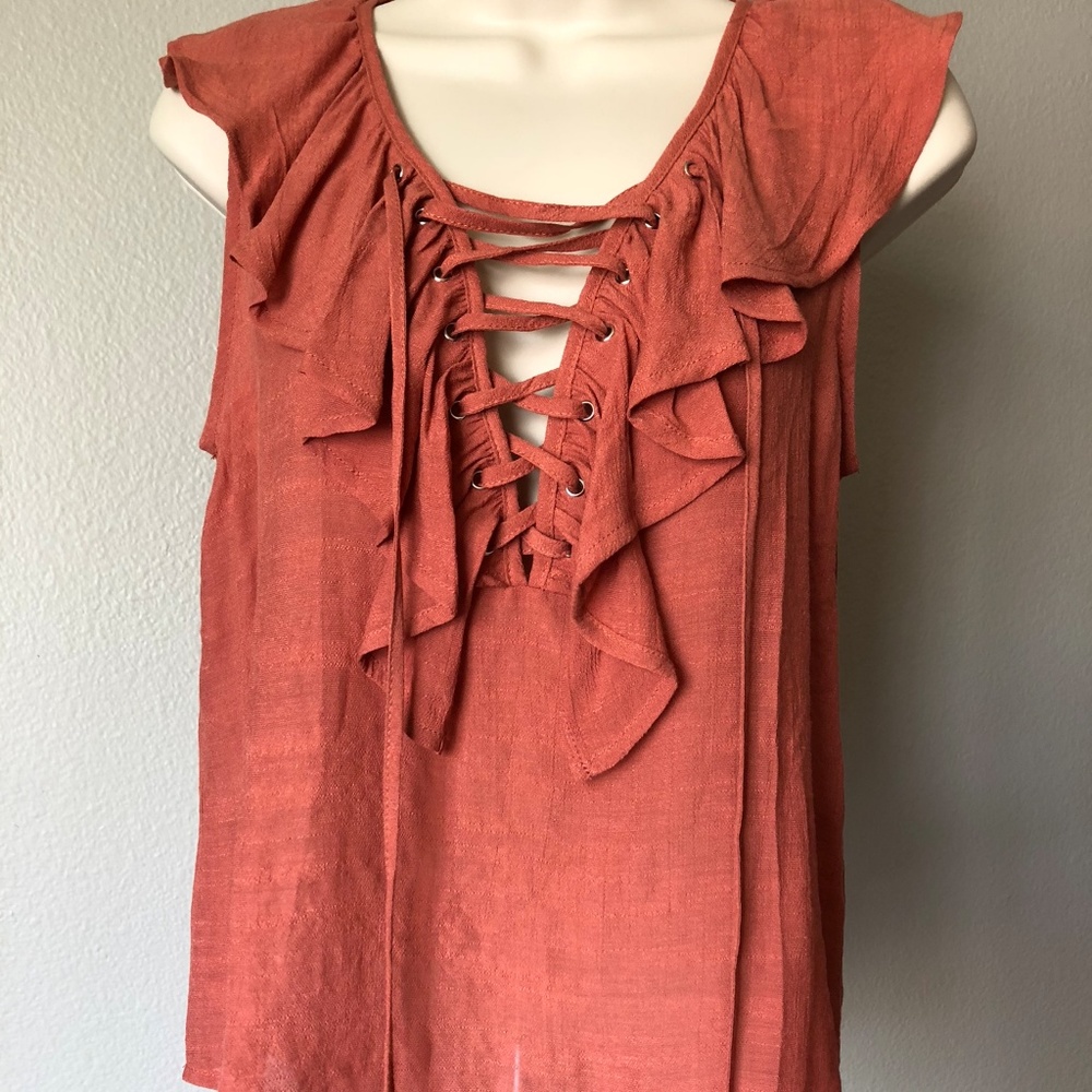 |SweetWanderer| Criss cross tie front top